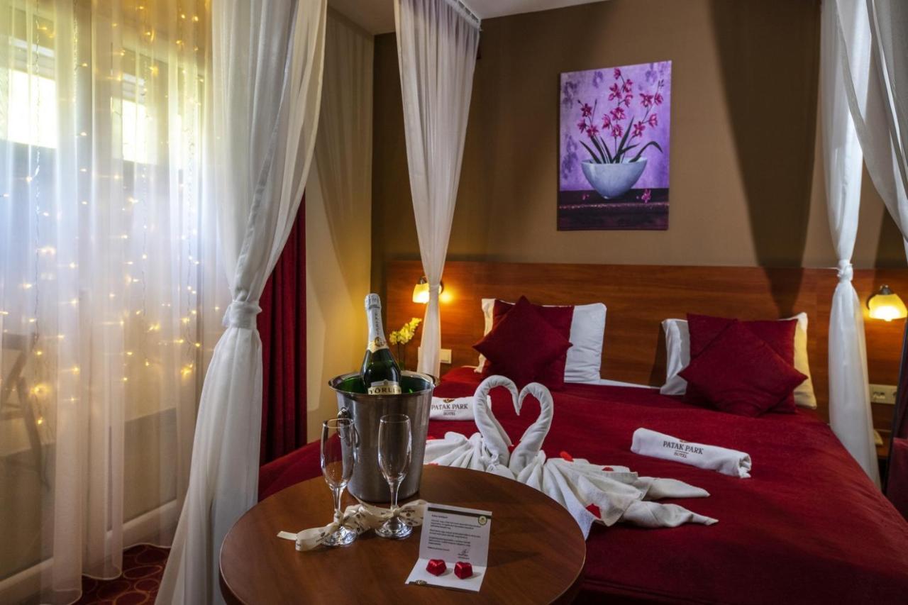 Patak Park Hotel Visegrad (Adults Only) ภายนอก รูปภาพ