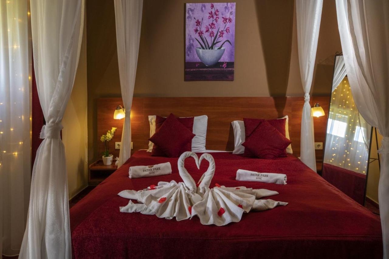 Patak Park Hotel Visegrad (Adults Only) ภายนอก รูปภาพ