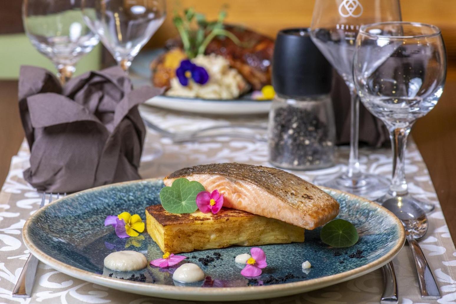 Patak Park Hotel Visegrad (Adults Only) ภายนอก รูปภาพ