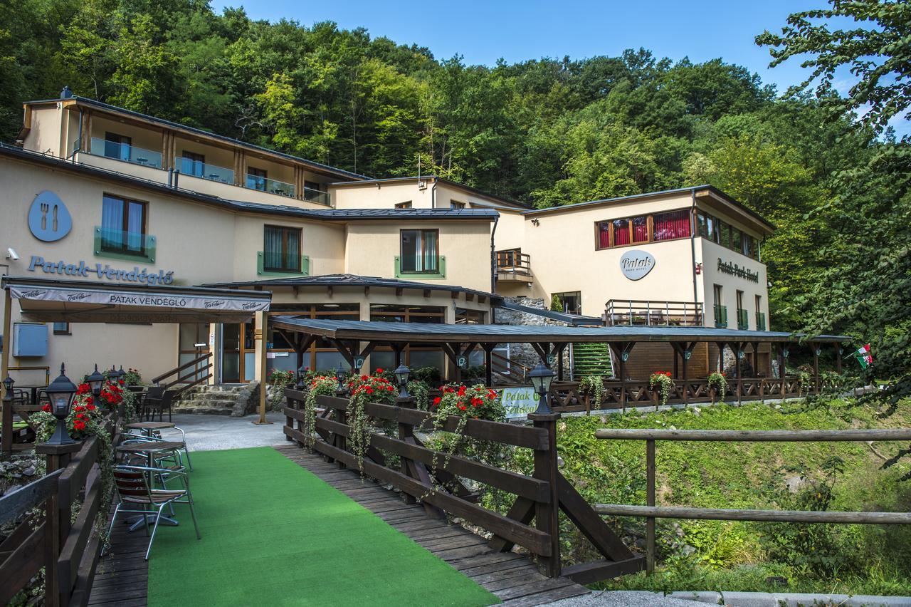 Patak Park Hotel Visegrad (Adults Only) ภายนอก รูปภาพ