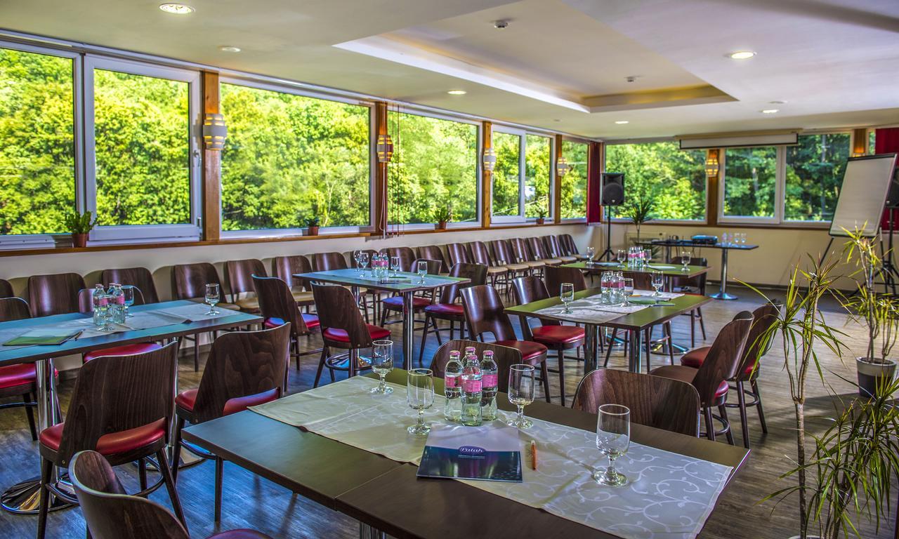 Patak Park Hotel Visegrad (Adults Only) ภายนอก รูปภาพ