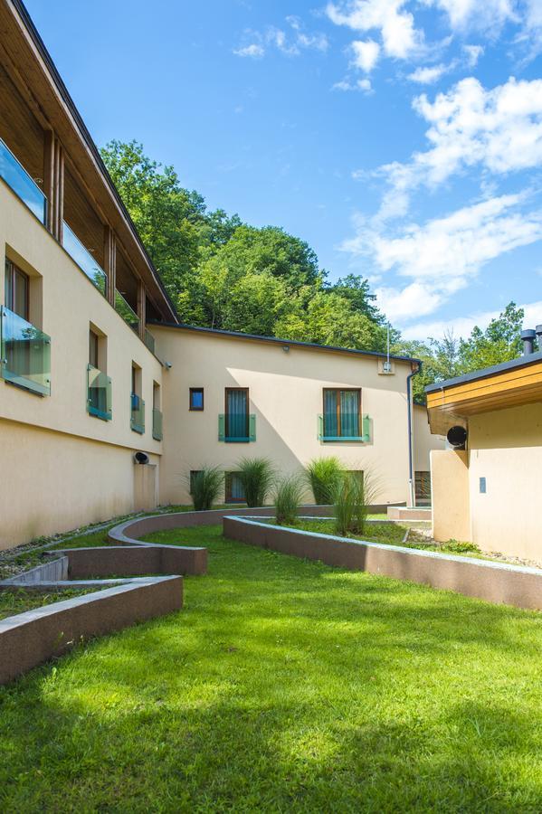 Patak Park Hotel Visegrad (Adults Only) ภายนอก รูปภาพ