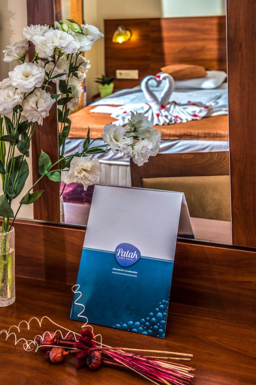 Patak Park Hotel Visegrad (Adults Only) ภายนอก รูปภาพ